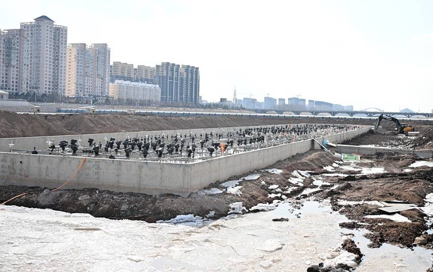 延吉市布爾哈通河城區(qū)段水利綜合治理工程（景觀步行橋）項(xiàng)目全面開(kāi)工:景觀工程