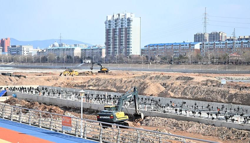 延吉市布爾哈通河城區(qū)段水利綜合治理工程（景觀步行橋）項目全面開工:景觀工程
